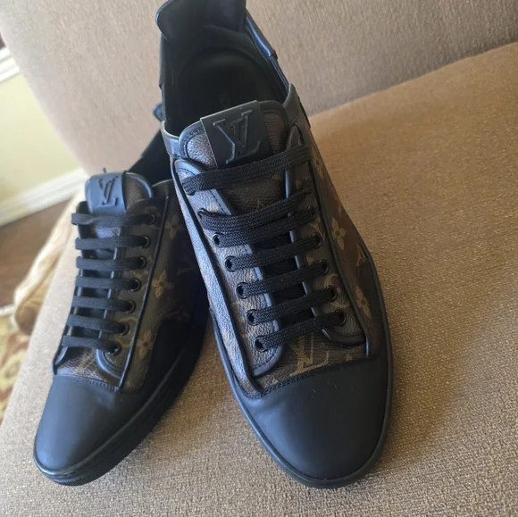 Louis Vuitton Men's Black and Brown Monogram Sneakers Size 7.5/US 8.5
